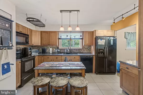 Morrisville, PA 19067,413 ALDEN AVE