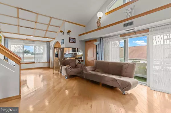 Philadelphia, PA 19114,75 BONNIE GELLMAN CT #D75