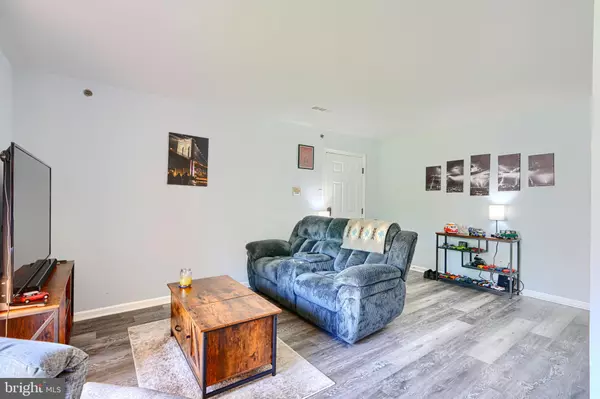 Essex, MD 21221,2 CEDAR VALLEY PL #204