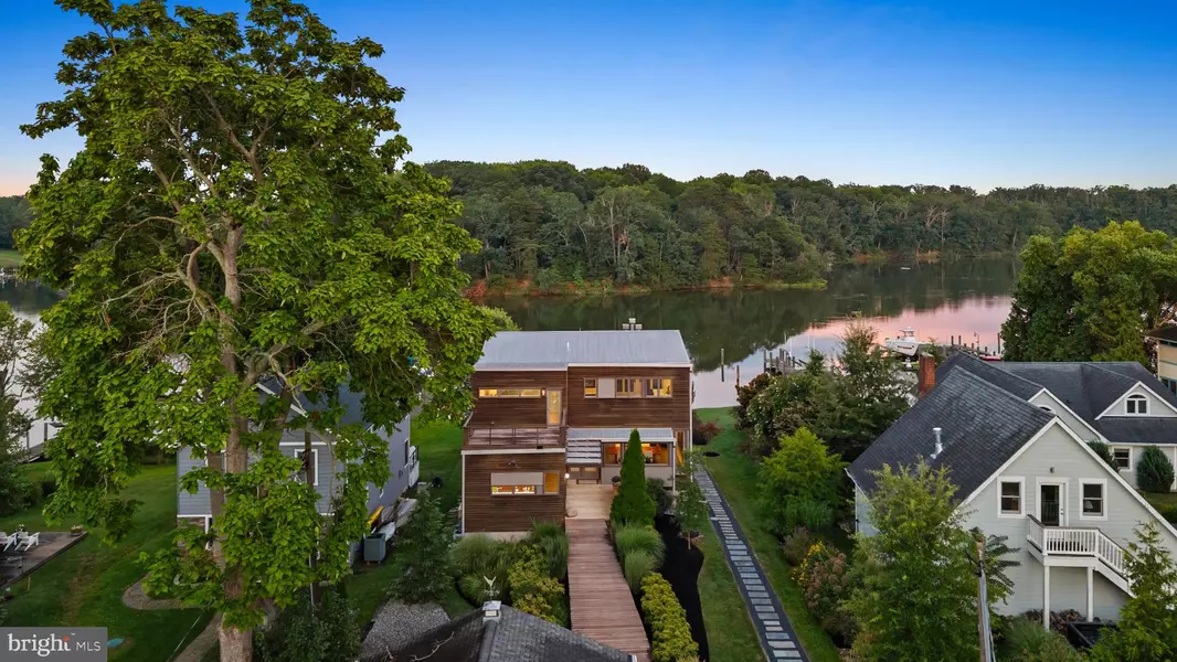 3245 HARNESS CREEK RD, Annapolis, MD 21403