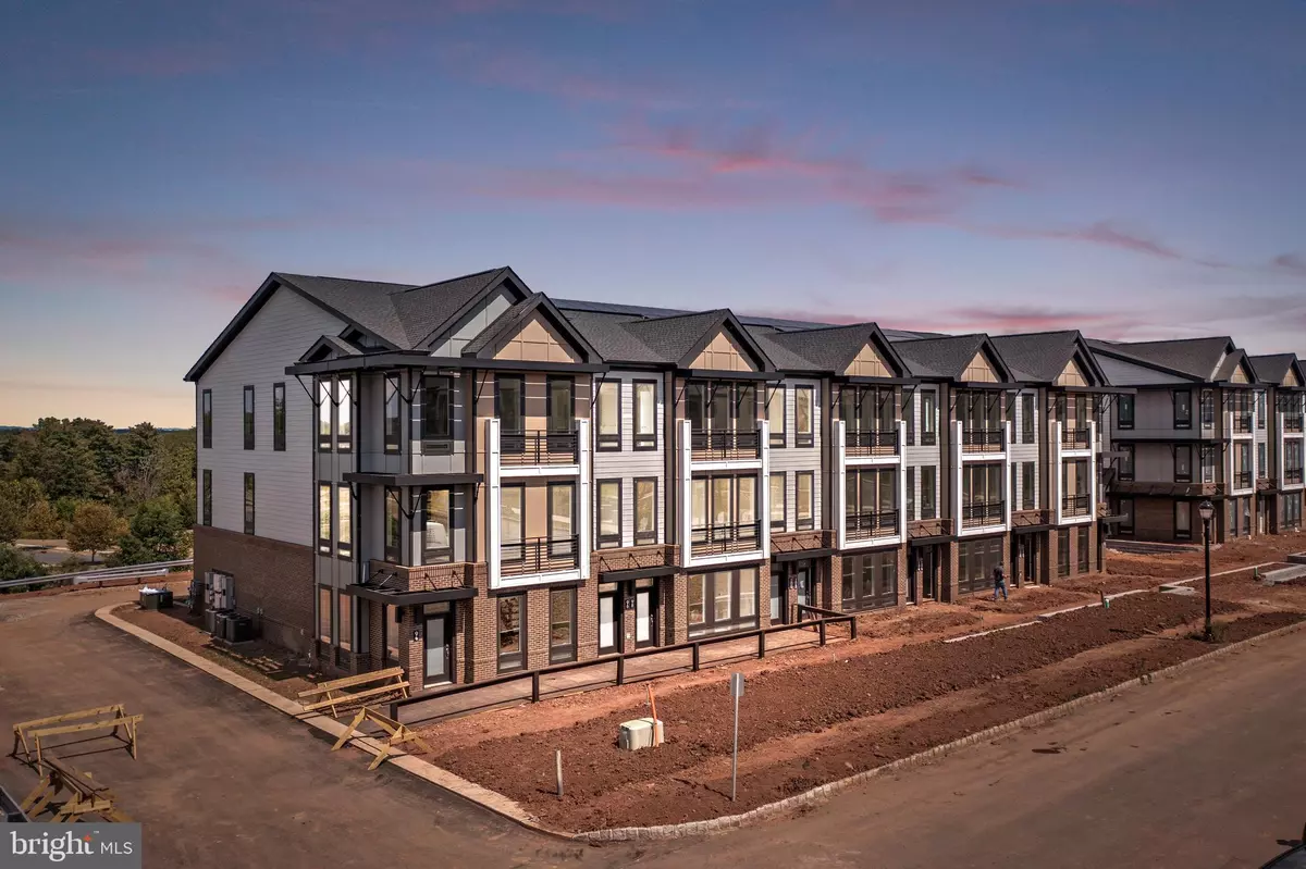 Skillman, NJ 08558,108 VILLAGE DR