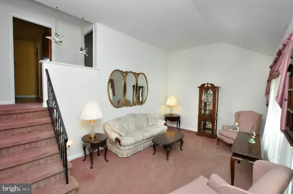 Delran, NJ 08075,811 FORDHAM ST