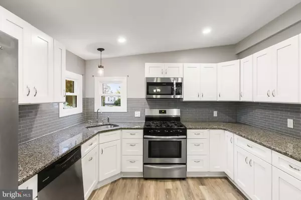 Mount Wolf, PA 17347,908 KELLY DR