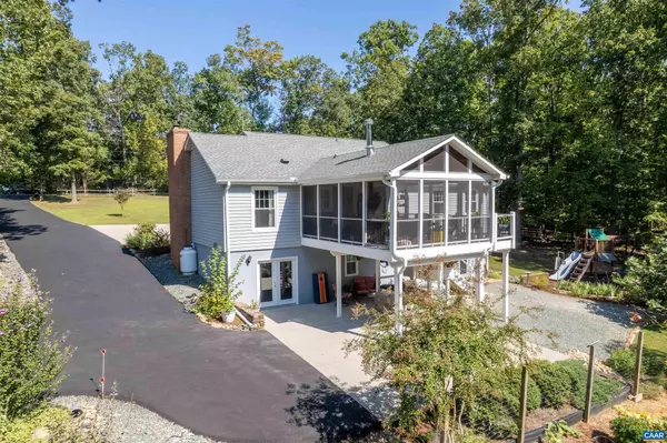 Troy, VA 22974,4553 WOODS EDGE RD