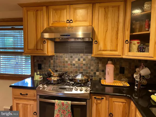 Princeton Junction, NJ 08550,43 WALLACE RD