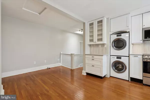 Philadelphia, PA 19118,124 E CHESTNUT HILL AVE