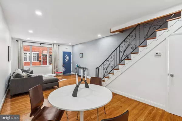 Philadelphia, PA 19145,1827 S ROSEWOOD ST