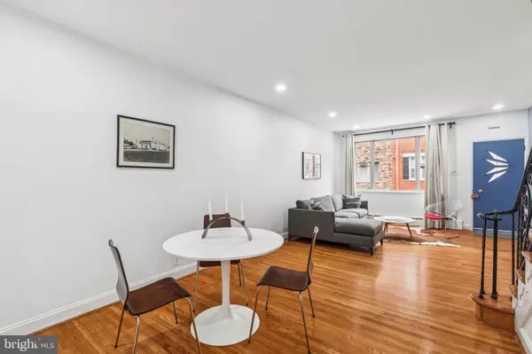 Philadelphia, PA 19145,1827 S ROSEWOOD ST