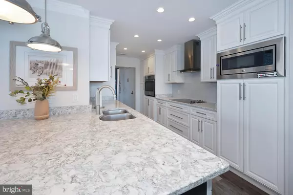 Virginia Beach, VA 23451,4004 ATLANTIC AVE #1911
