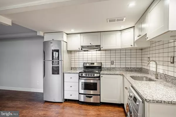 West Grove, PA 19390,117 RAILROAD AVE #10