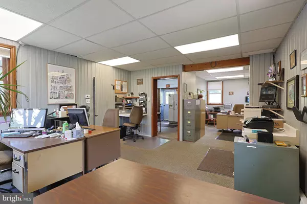 Chalfont, PA 18914,10 KERNS AVE