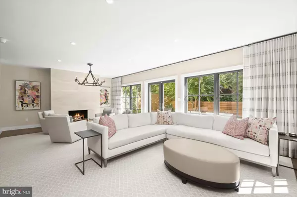 Washington, DC 20007,3043 P ST NW