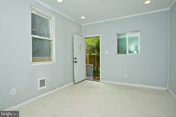 Philadelphia, PA 19140,3926 N 13TH ST