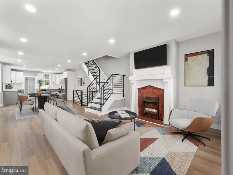 228 W SEYMOUR ST, Philadelphia, PA 19144