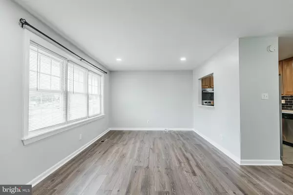 Philadelphia, PA 19154,11935 COVERT RD