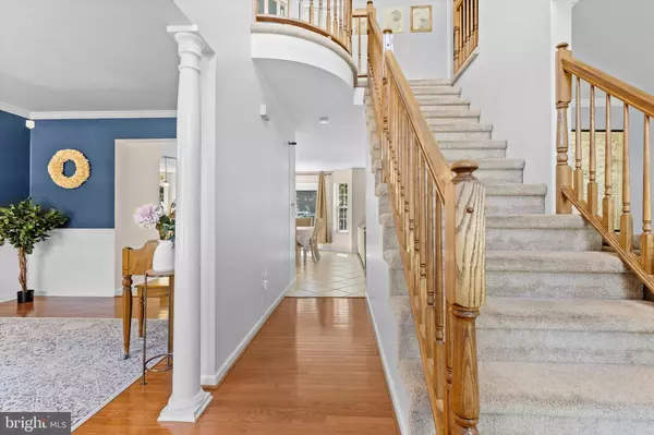 York, PA 17404,2054 ASLAN DR