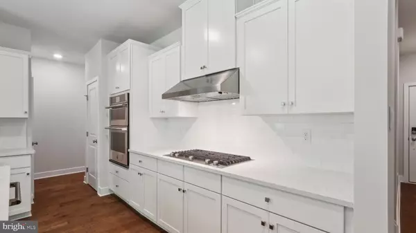 Cape May, NJ 08204,140 FISHING CREEK RD