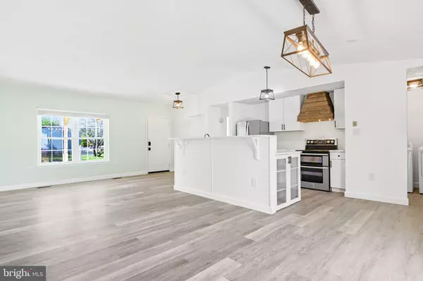 Waldorf, MD 20601,2254 SANDALWOOD DR