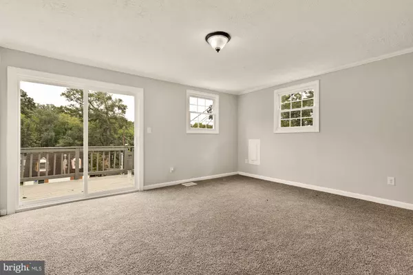 Riverdale, MD 20737,5710 64TH PL