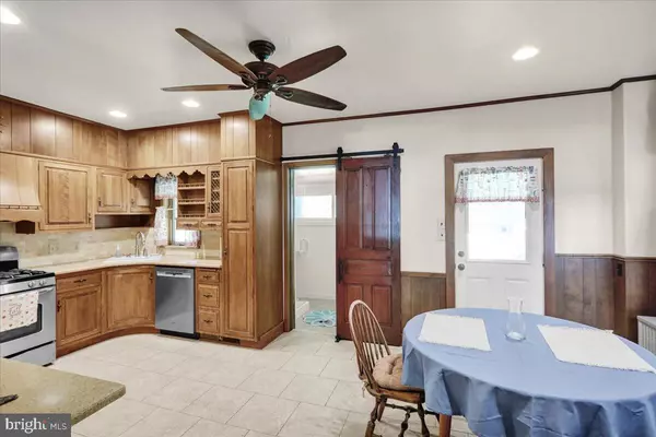 Reading, PA 19607,203 W BROAD ST