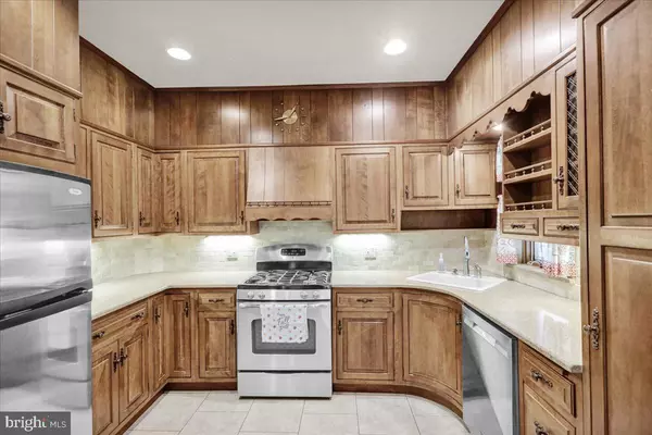 Reading, PA 19607,203 W BROAD ST