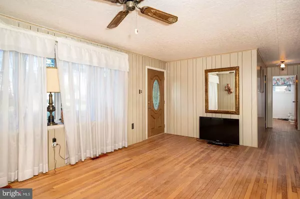 Royersford, PA 19468,691 N LEWIS RD