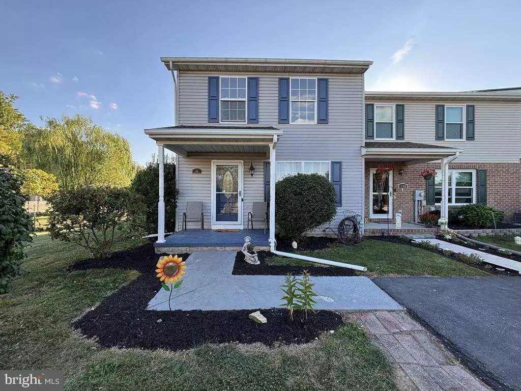 New Oxford, PA 17350,106 BILLERBECK ST