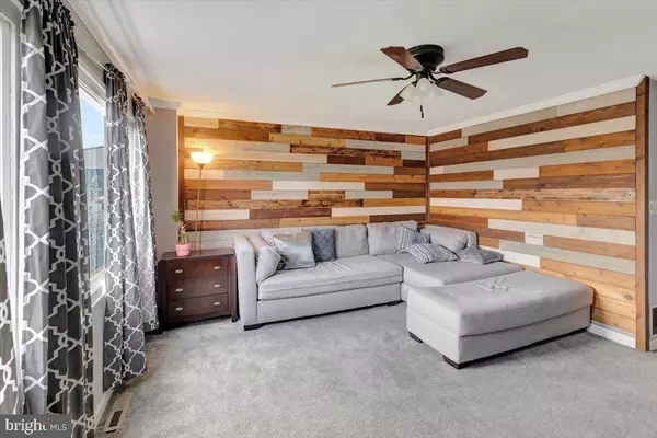 Dundalk, MD 21222,8123 MID HAVEN RD