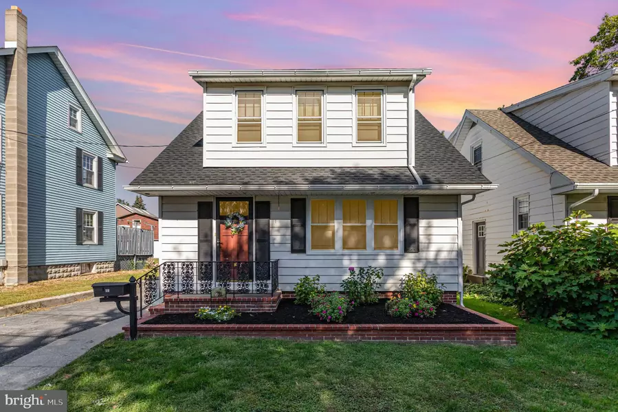 10 S BROAD ST, Myerstown, PA 17067