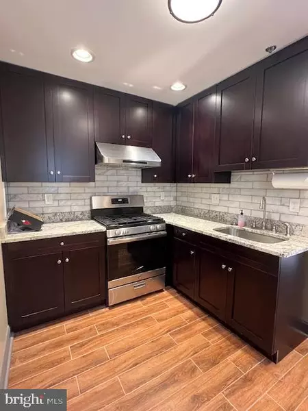 912 WINTER ST #1R, Philadelphia, PA 19107