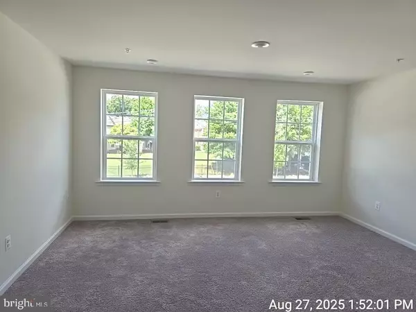 Owings Mills, MD 21117,9363 SENEY LN #519