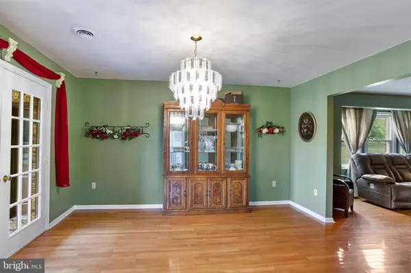 Charles Town, WV 25414,383 HAPPY RETREAT LN