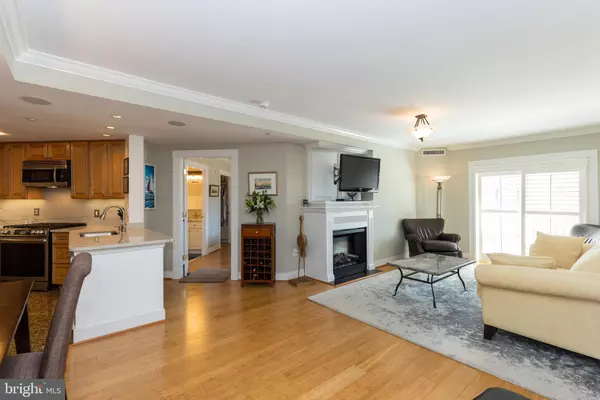 Annapolis, MD 21401,5 PARK PL #602