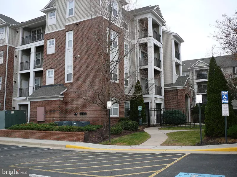 12958 CENTRE PARK CIR #120, Herndon, VA 20171