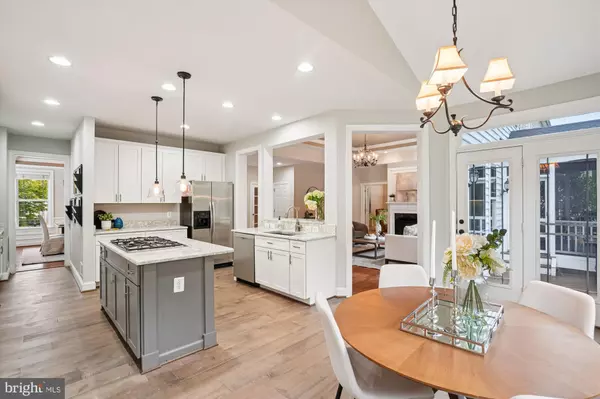 Lorton, VA 22079,8761 FLOWERING DOGWOOD LN