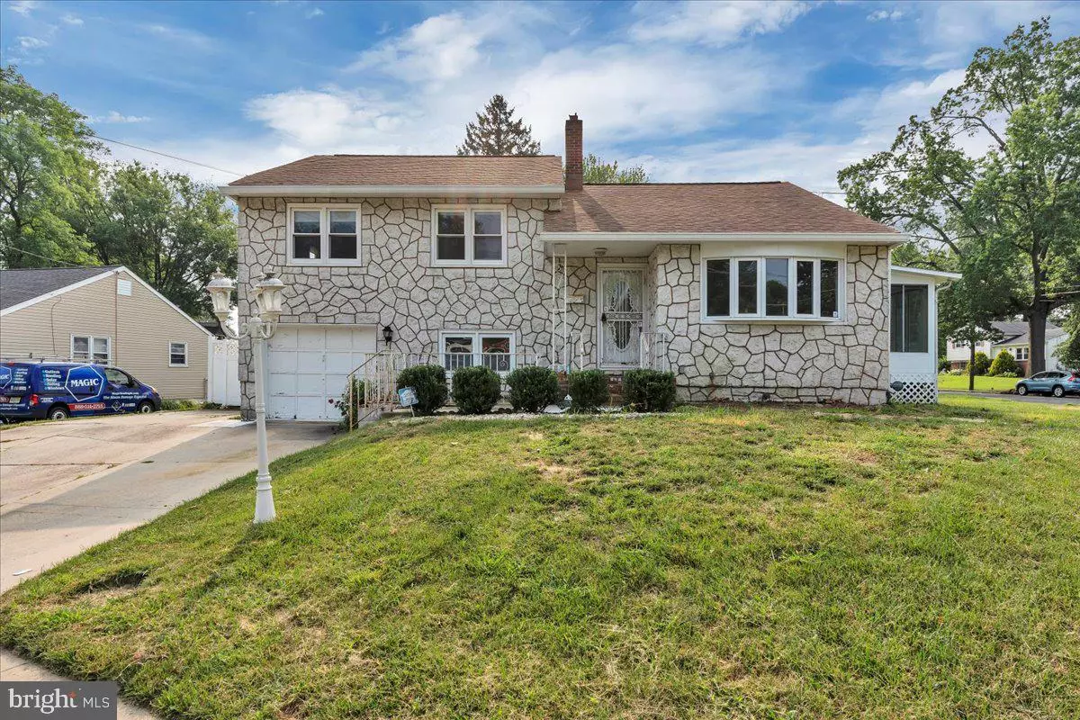Mount Holly, NJ 08060,38 TINKER DR