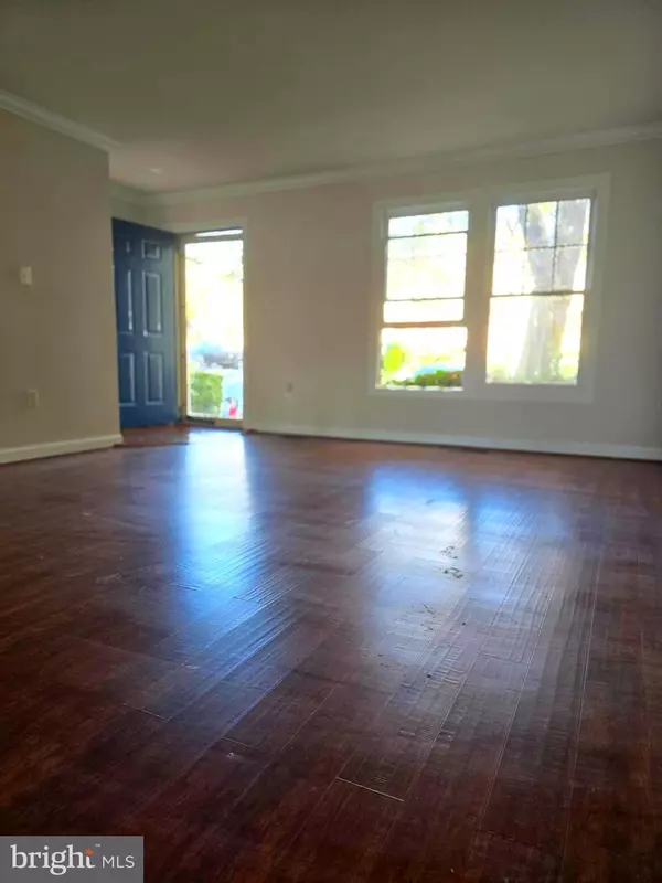 Woodbridge, VA 22193,15546 TRAVAILER CT