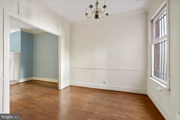 Washington, DC 20003,748 13TH ST SE