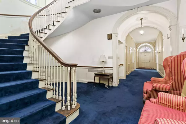 Harrisburg, PA 17101,315 N FRONT ST