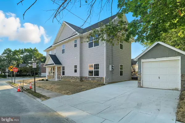 Collingdale, PA 19023,724 WOODLAWN AVE