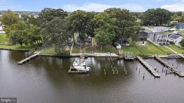 Baltimore, MD 21222,8216 BEACH DR