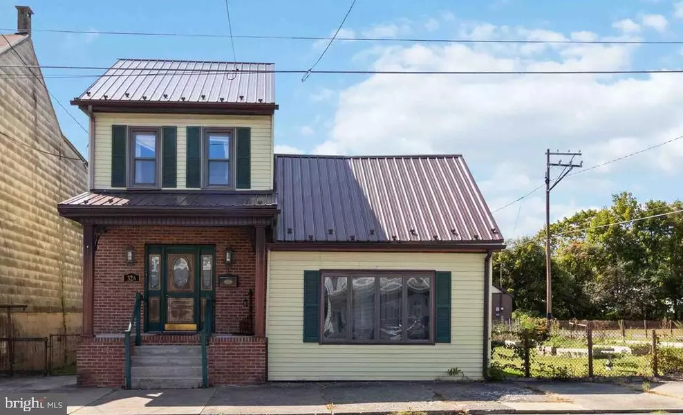 326 N MAPLE ST, Mount Carmel, PA 17851