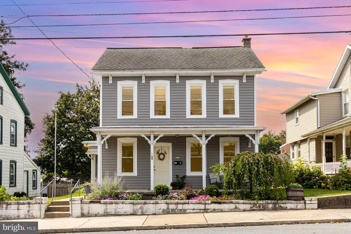 Akron, PA 17501,32 S 11TH ST