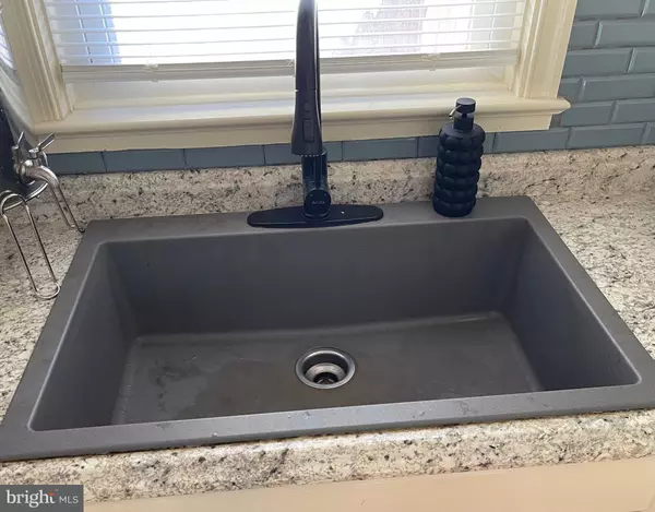 Front Royal, VA 22630,334 CHERRYDALE AVE