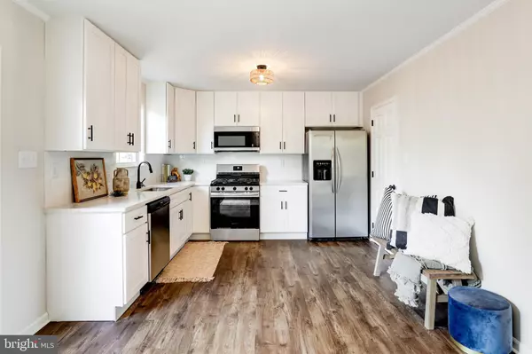 York, PA 17406,445 CHARLES CIR