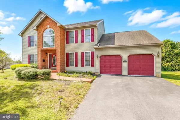 102 OLD AIRPORT RD, Douglassville, PA 19518