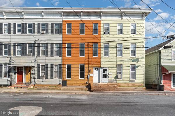 212 W ALLEN STREET, Mechanicsburg, PA 17055