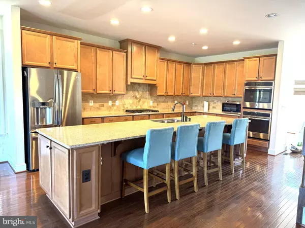 Ashburn, VA 20147,44396 FOXTHOM TER