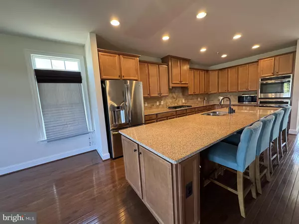 Ashburn, VA 20147,44396 FOXTHOM TER