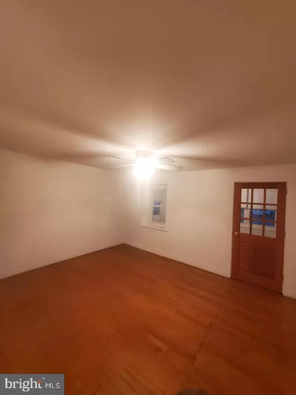 Philadelphia, PA 19152,1 OLD ASHTON RD